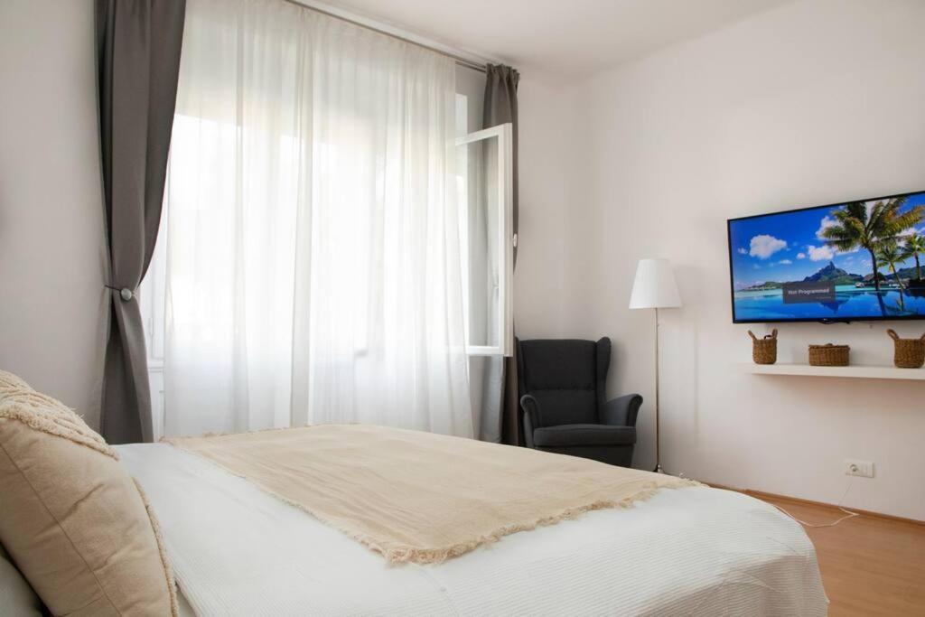 Brand New City Center Apartment Nostalgija Split Exteriér fotografie