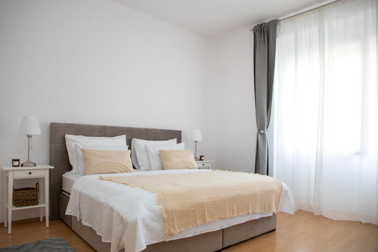Brand New City Center Apartment Nostalgija Split Exteriér fotografie